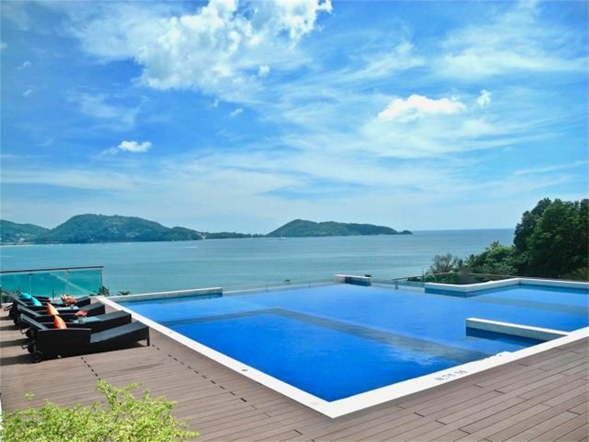 The Privilege Residence : 1 Bedroom Apartment In Patong Extérieur photo