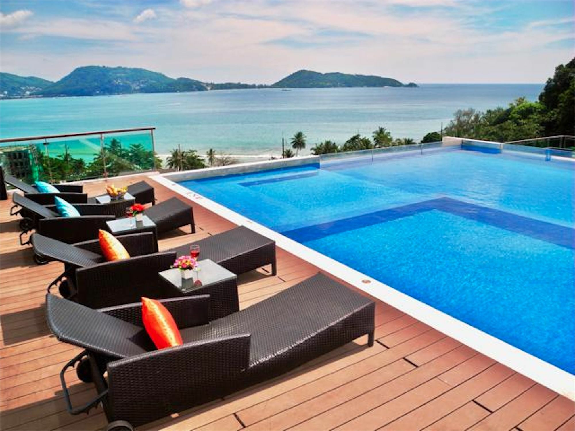 The Privilege Residence : 1 Bedroom Apartment In Patong Extérieur photo