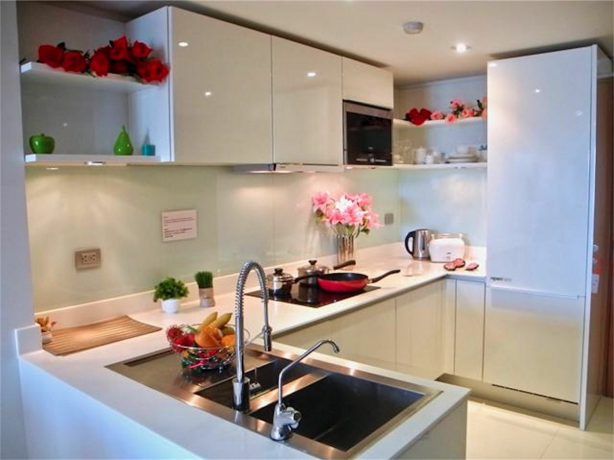 The Privilege Residence : 1 Bedroom Apartment In Patong Extérieur photo